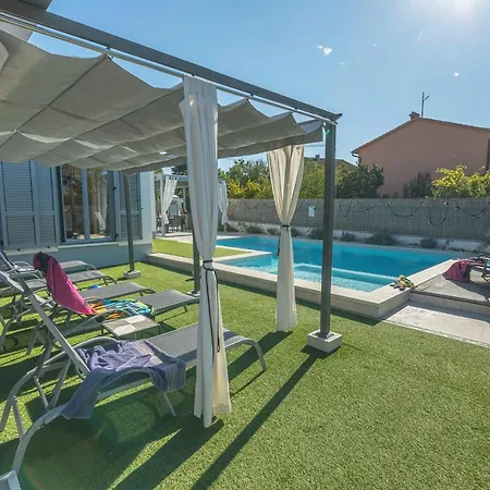 Feriehus Kuntrada 45 - Salted Heated & Kids Pool